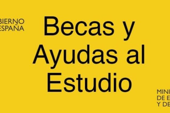 becas-educacion-Granada-scaled